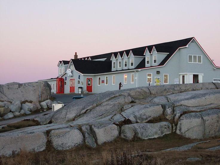 Breakwater Inn Peggy's Cove Bagian luar foto